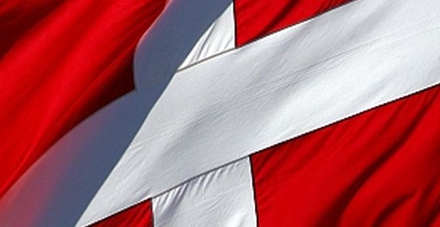 Turbofluen og sneker slår til på PokerStars