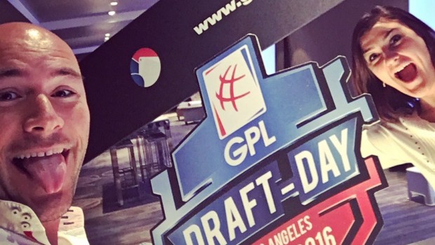 Se med fra 22:00: I aften draftes holdene til Global Poker League